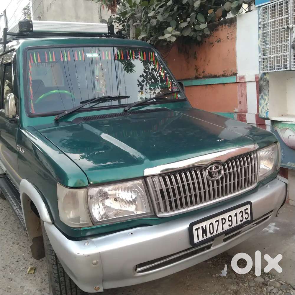 Toyota Qualis 2001 Diesel 100000 Km Driven