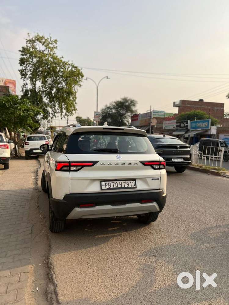 Brezza Zxi Petrol 2022 65000 Km Run All Original 1st Owner