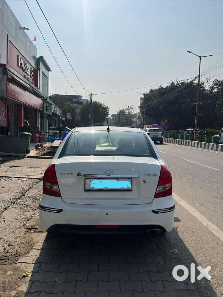 Hyundai Verna 2010 Petrol Well Maintained