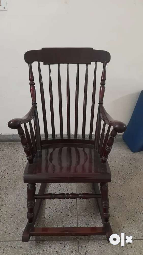 Rocking chair store olx