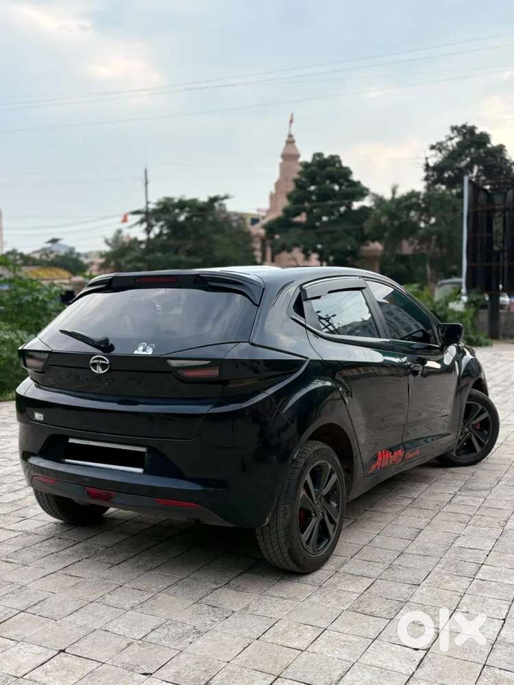 Tata Altroz 1.2 Xz Plus Dark Edition, 2022, Petrol