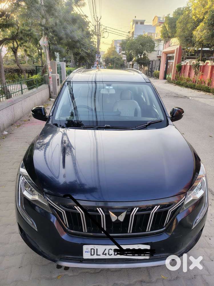 Mahindra Xuv700 2.0 Ax 5 Petrol Mt Str, 2022, Petrol