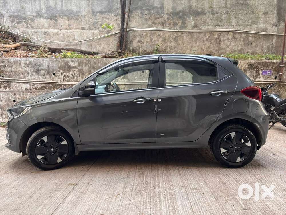Tata Car Hybrid 2025
