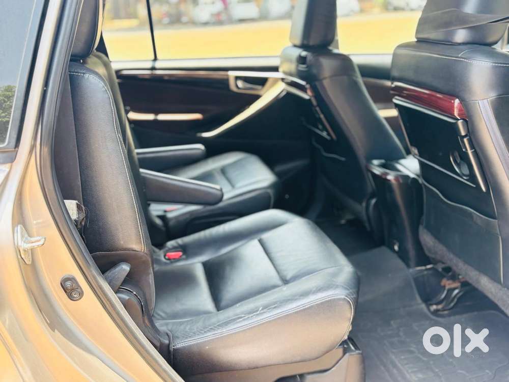 Toyota Innova Crysta 2.4 Z 7 Str, 2016, Diesel
