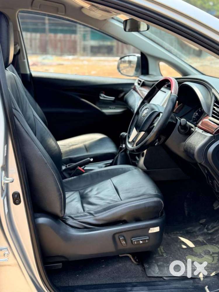 Toyota Innova Crysta 2.4 Z 7 Str, 2016, Diesel