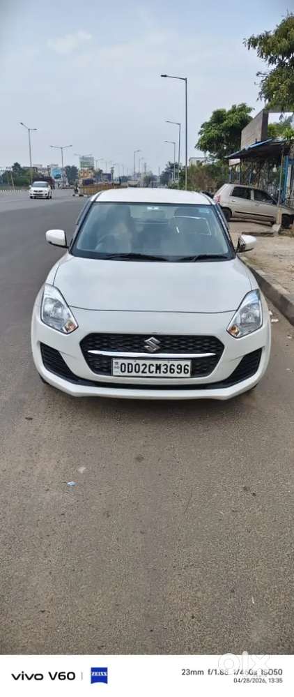 Maruti Suzuki Swift 2023 Petrol 33000 Km Driven