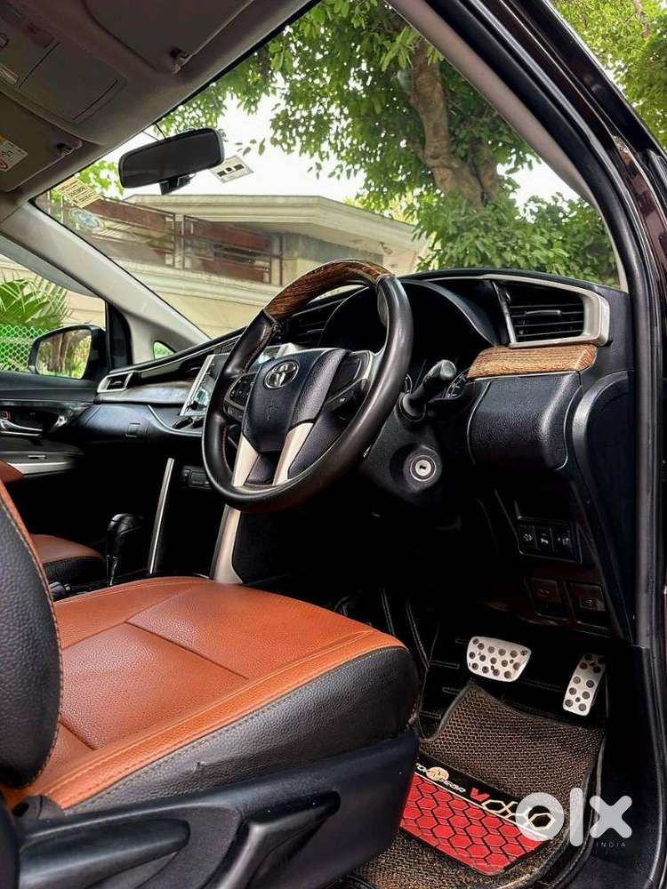 Toyota Innova Crysta [2020-ongoing] 2.4 Gx At 7 Str, 2022, Diesel