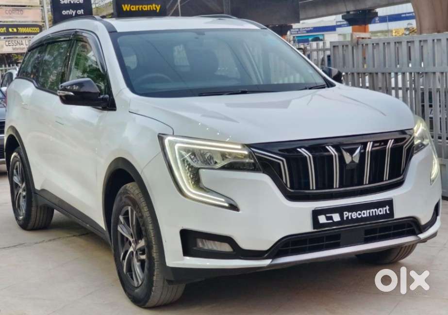 Mahindra Xuv700 2.0 Ax 5 Petrol At Str, 2023, Petrol