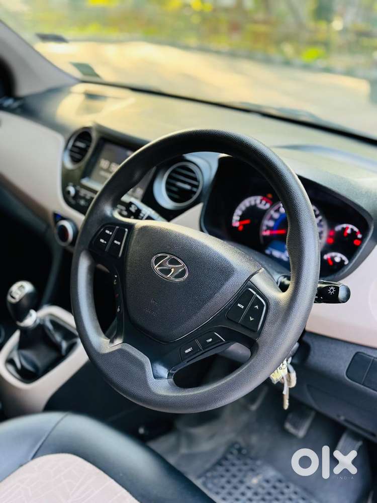 Hyundai Grand I10 Sportz Dual Tone 1.2 Vtvt, 2019, Petrol