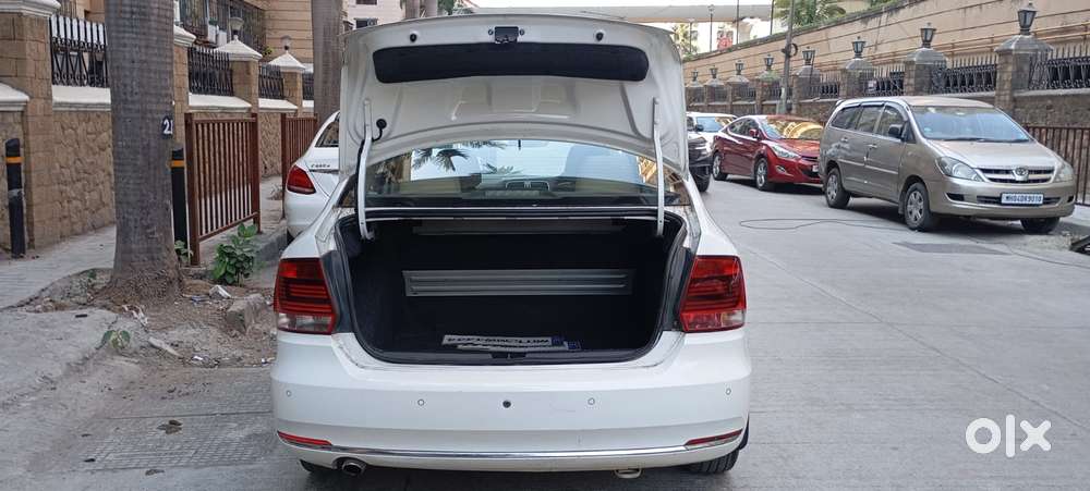 Volkswagen Vento 1.2 Highline Plus At 16 Alloy, 2016, Petrol