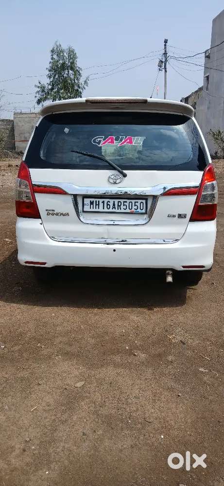 Toyota Innova 2011