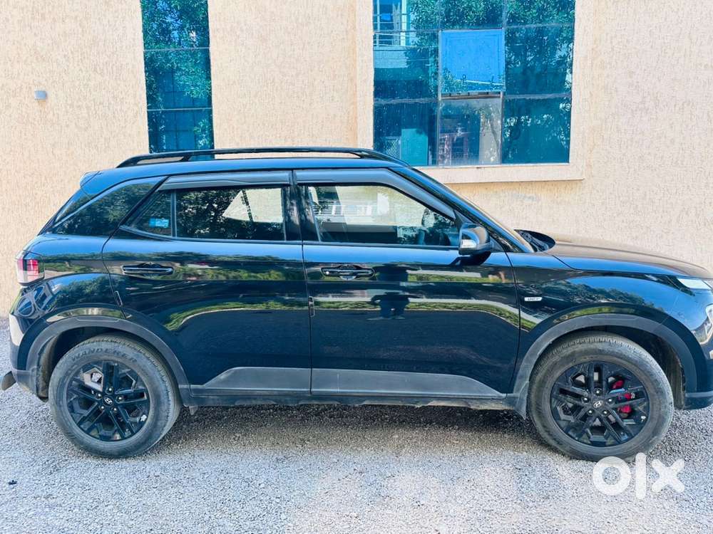 Hyundai New Venue 2023 Petrol Automatic 55000 Km Driven