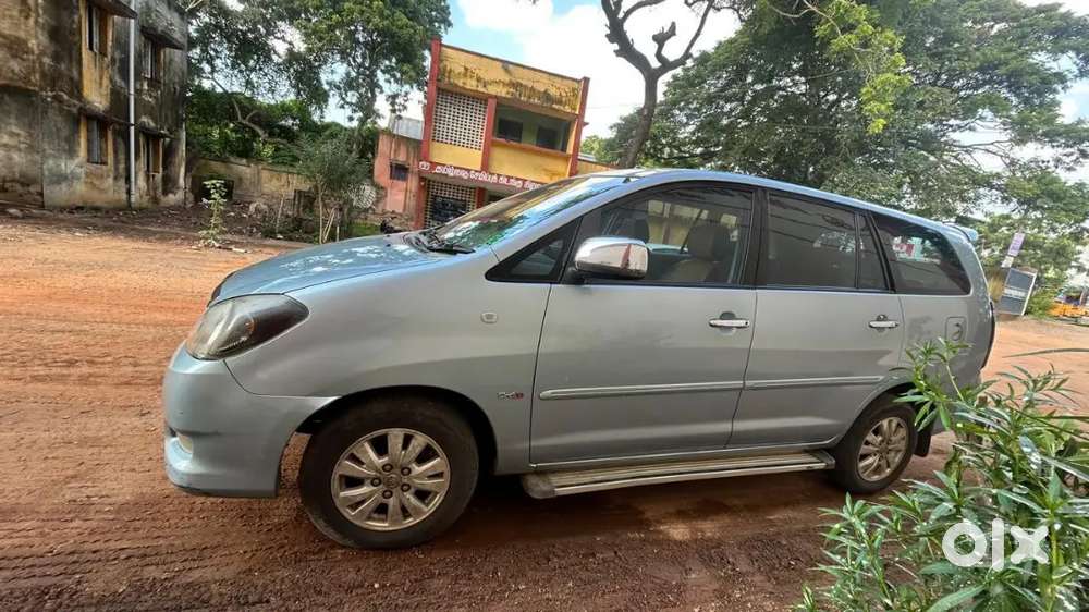 Toyota Innova 2009 Diesel Well Maintained