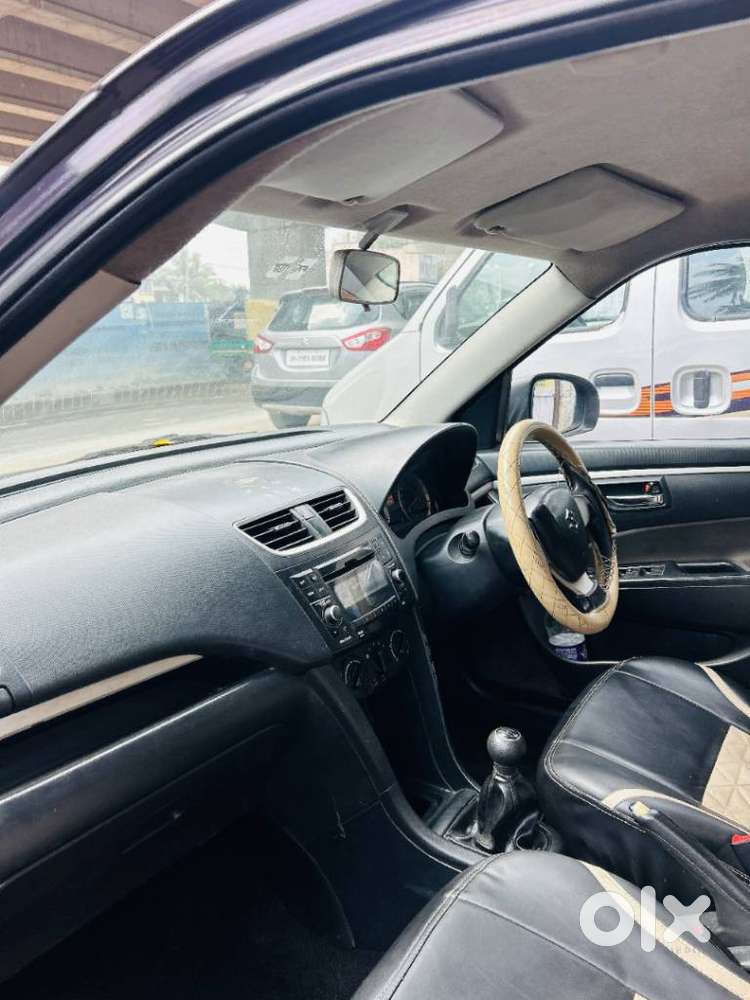 Maruti Suzuki Swift Vxi + Manual, 2016, Petrol