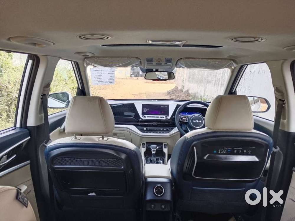 Kia Carens 1.5 Luxury Plus Turbo Dct 7 Str, 2024, Petrol