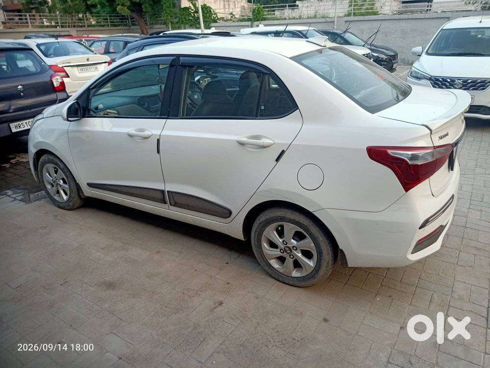 Hyundai Xcent Base 1.2, 2018, Petrol