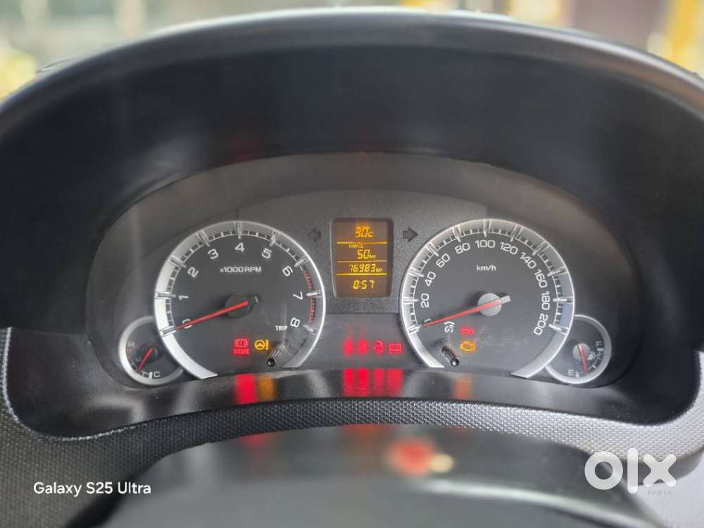 Maruti Suzuki Swift Zxi, 2014, Petrol