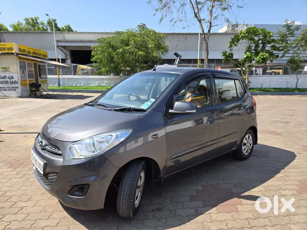 Hyundai I10 2011 Petrol Automatic Well Maintained, New Paper