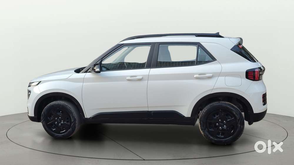 Hyundai Venue S (o) 1.2 Petrol Knight Edition, 2024, Petrol