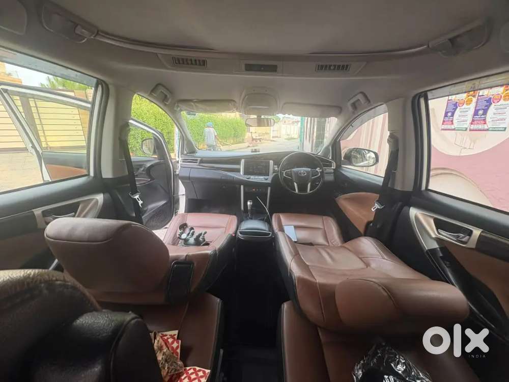 Toyota Innova Crysta 2019