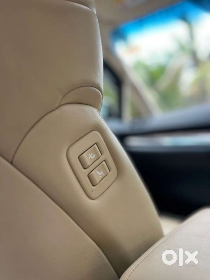 Toyota Vellfire Vip &ndash; Executive Lounge, 2023, Petrol
