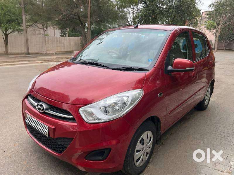 Hyundai I10 Sportz At, 2013, Petrol