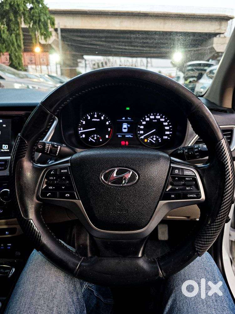 Hyundai Verna 1.6 Sx (o) Vtvt, 2019, Petrol