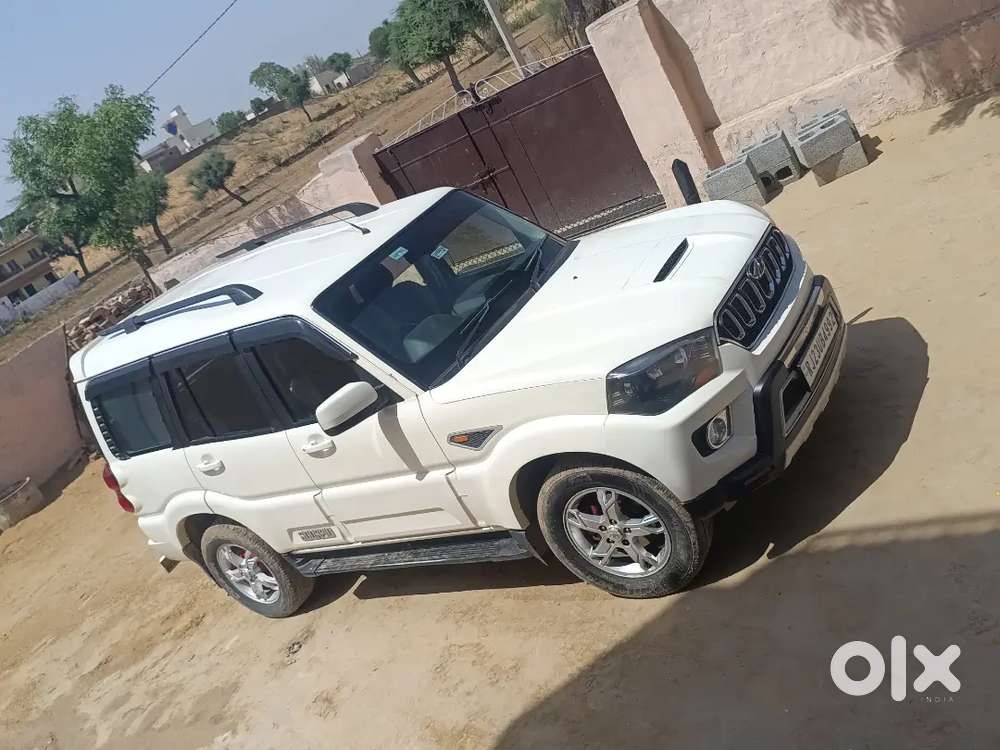 Mahindra Scorpio 2017 Diesel 100000 Km Driven