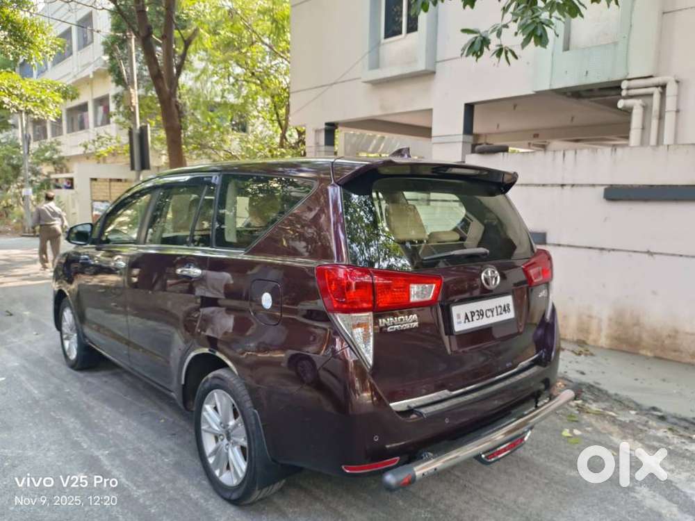 Toyota Innova Crysta 2.8z Automatic, 2019, Diesel