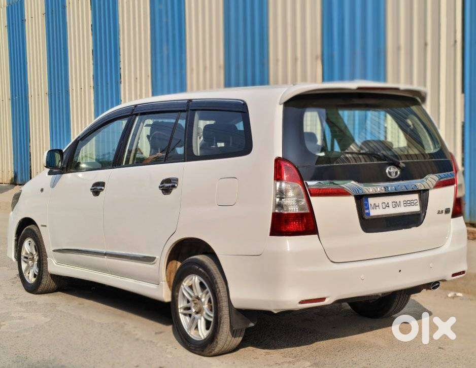 Toyota Innova [2013-2016] 2.5 G4 8 Str, 2014, Diesel