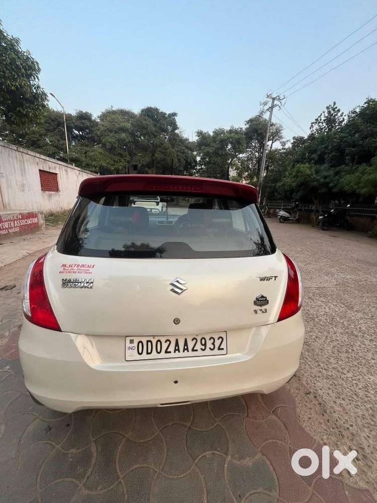 Maruti Suzuki Swift Vxi Windsong Limited Edition, 2016, Petrol