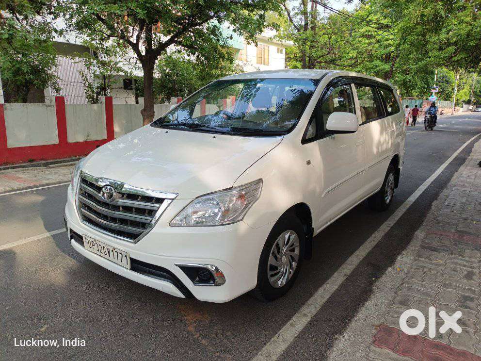 Toyota Innova 2.5 G (diesel) 8 Seater, 2016, Diesel