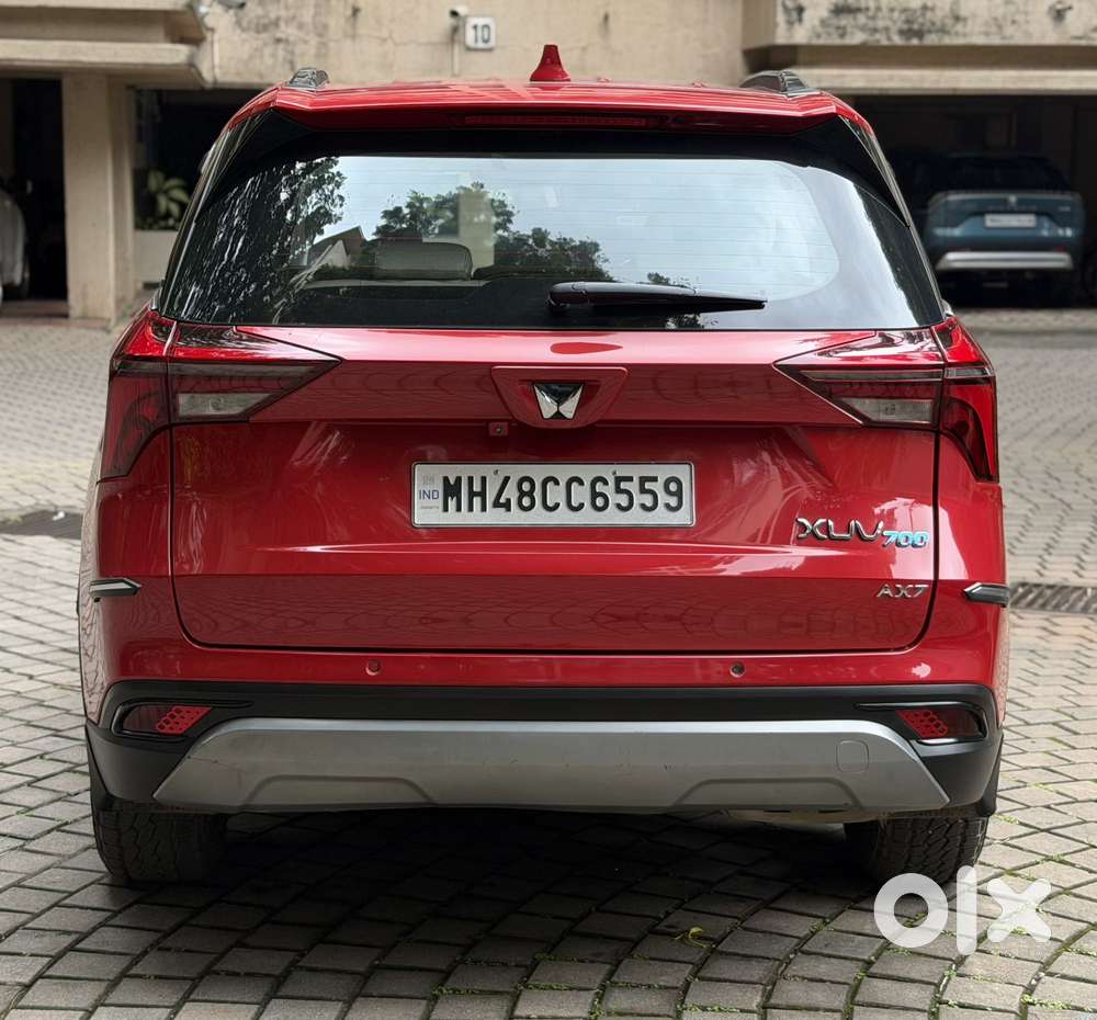 Mahindra Xuv700 2.0 Ax 7 Petrol Mt Str, 2022, Petrol
