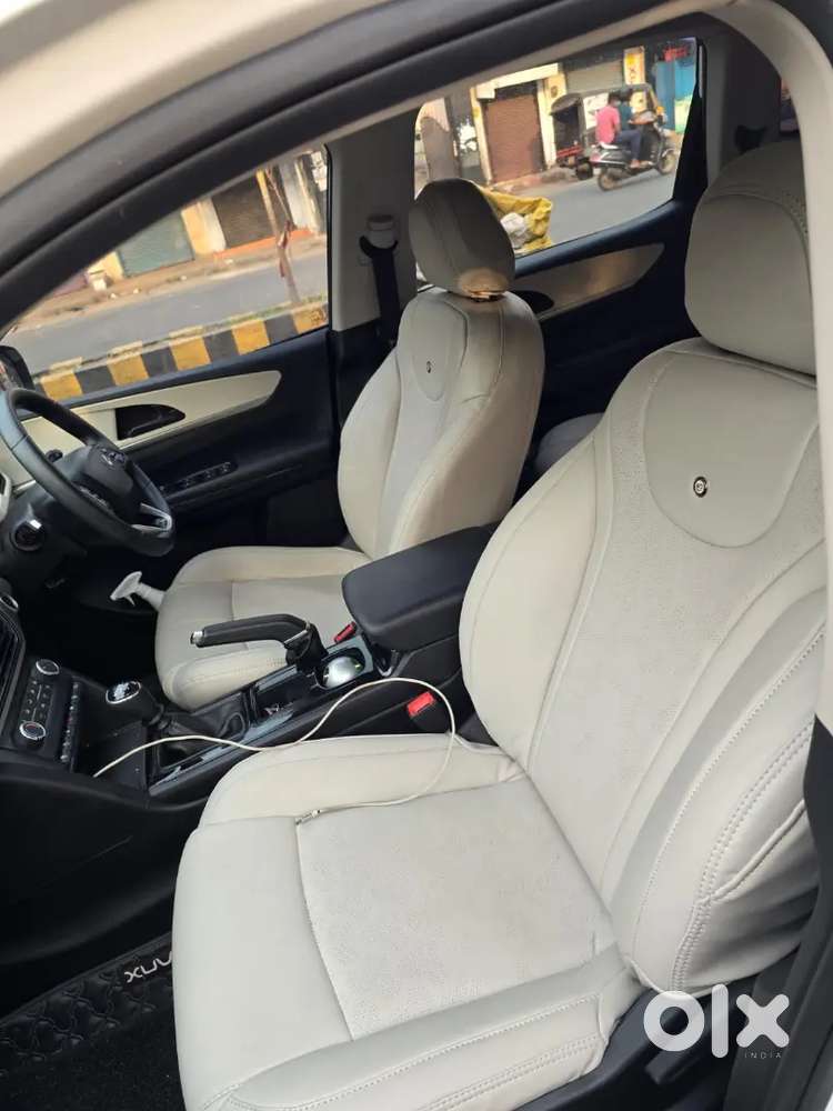 Mahindra Xuv700 2025 Diesel 16856 Km Driven