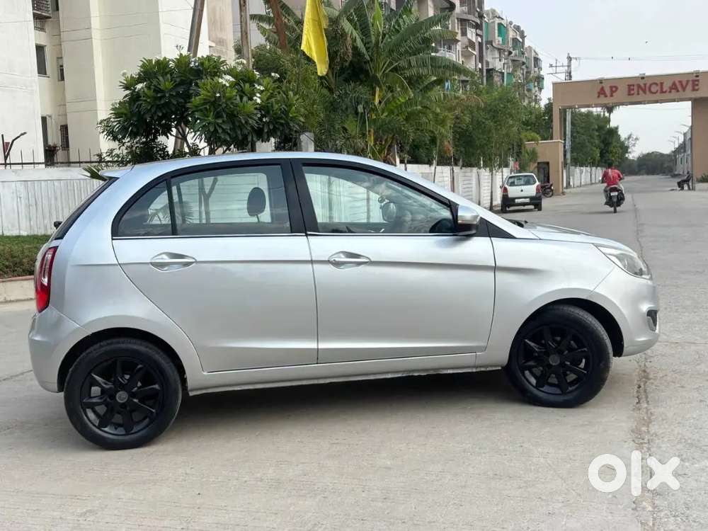 Tata Bolt 1.3 Xe 2016
