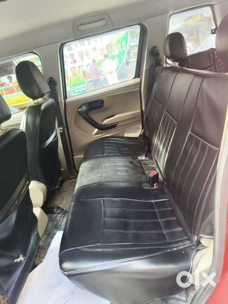 Mahindra Tuv 300 T6 Plus, 2018, Diesel