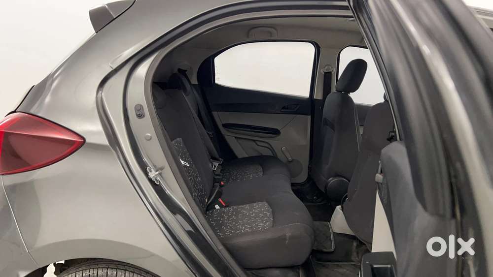 Tata Tiago Xe, 2024, Petrol
