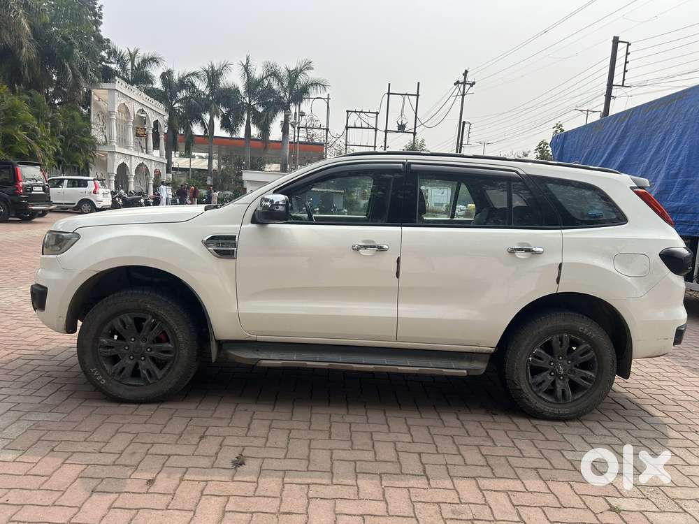 Ford Endeavour 3.2 Titanium At 4x4, 2017, Diesel