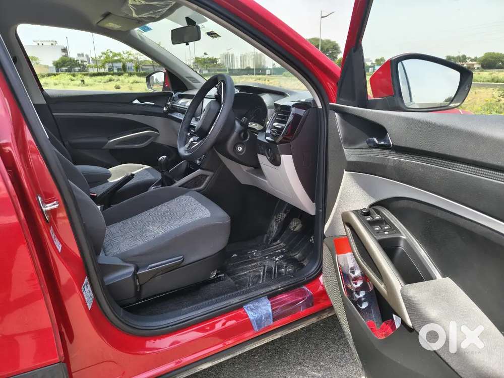 Skoda Kylaq 2025 Petrol 9500 Km Driven