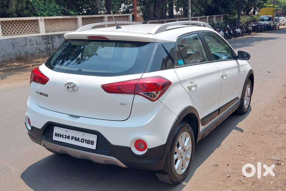 Hyundai I20 Active Sx Petrol, 2016, Cng & Hybrids