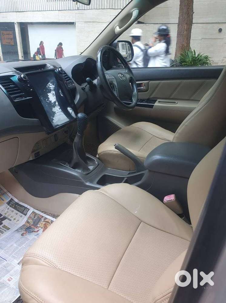 Toyota Fortuner 4x2 Manual, 2012, Diesel