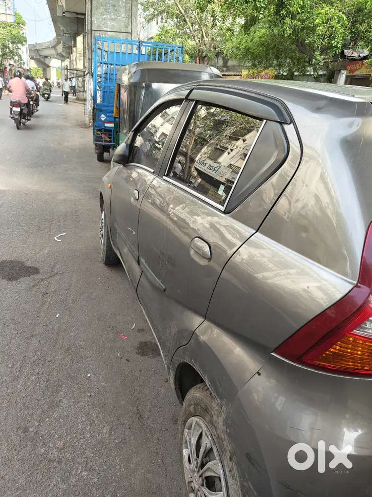 1,50,000 Price 35 Km/ltr Milage On Cng