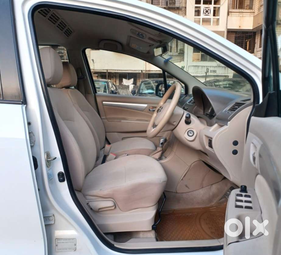 Maruti Suzuki Ertiga Vxi At Petrol, 2018, Petrol