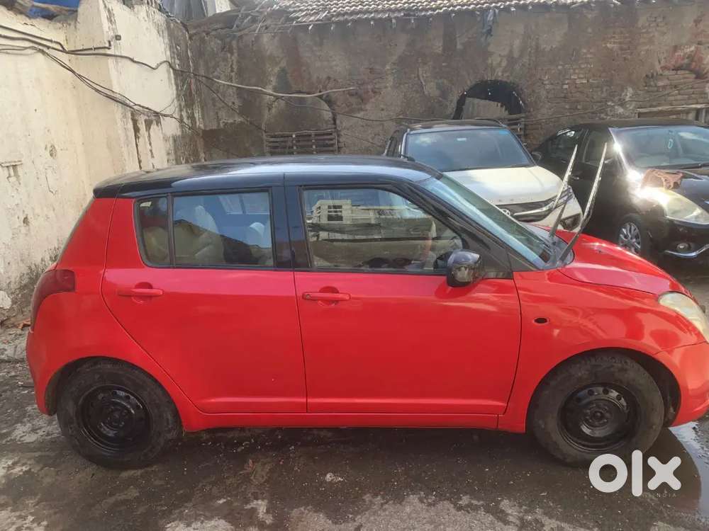 Maruti Suzuki Swift 2007 Cng & Hybrids 110000 Km Driven