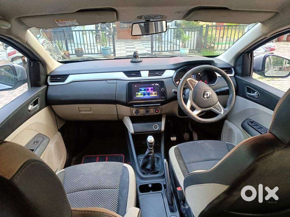 Renault Triber Rxz, 2021, Petrol