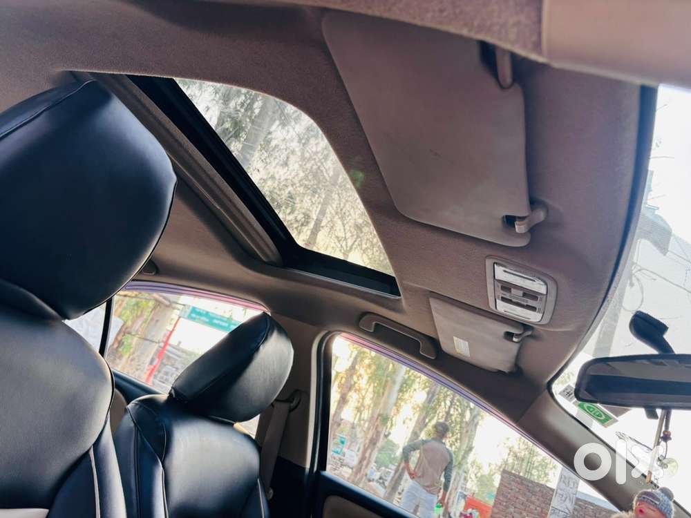 Honda City Hybrid 2016