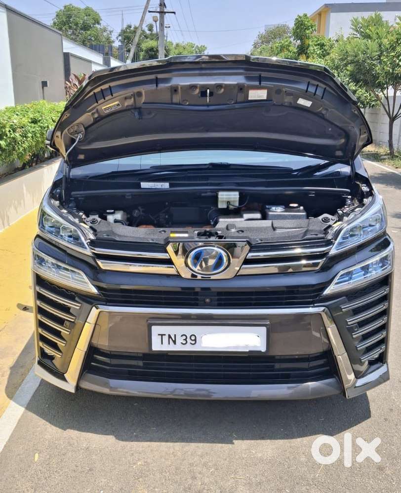 Toyota Vellfire 2.5 Executive Lounge, 2021, Petrol