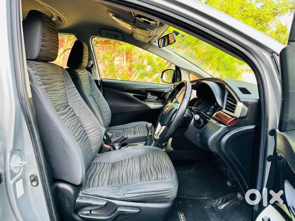 Toyota Innova Crysta 2.4 V 7 Str, 2016, Diesel