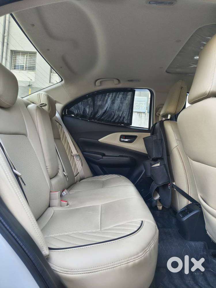 Maruti Suzuki Dzire Zxi Plus Ags, 2025, Petrol