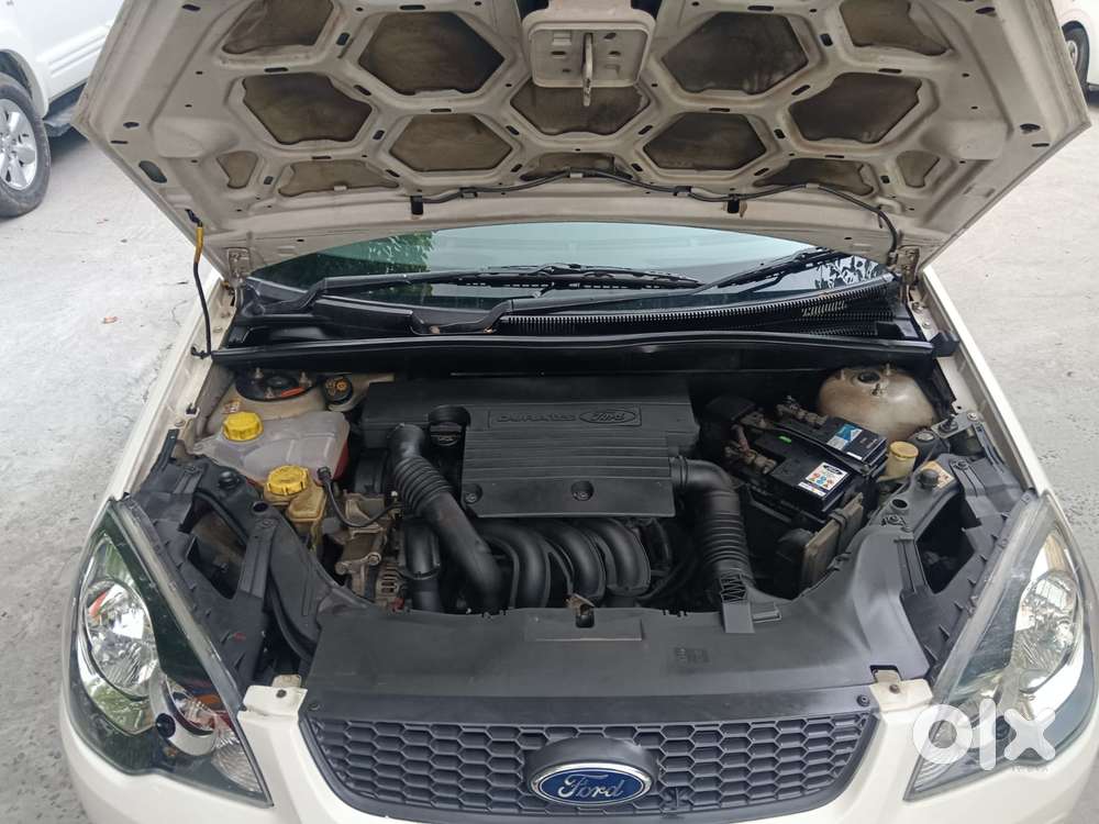 Ford Fiesta Classic 1.6 Lxi, 2012, Petrol